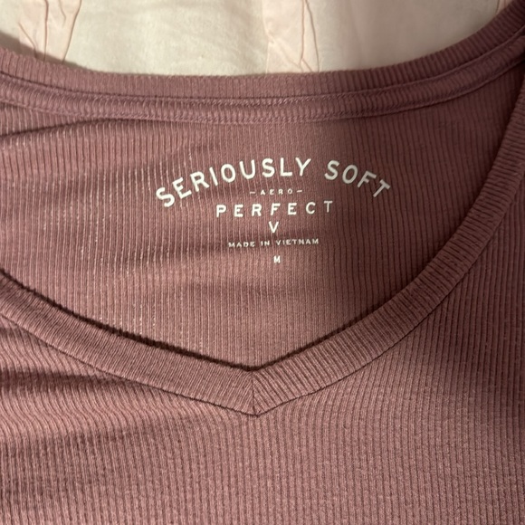 Aeropostale Ribbed Long Sleeve - Picture 2 of 3